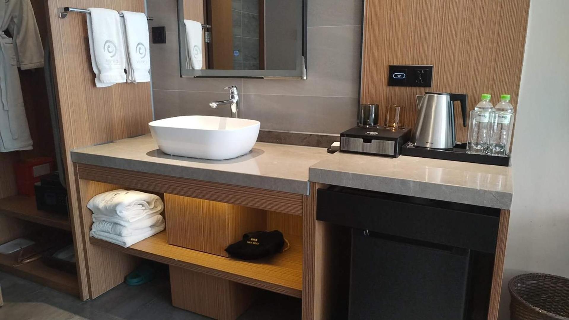 Aurea Central Hotel Phnom Penh Bagian luar foto