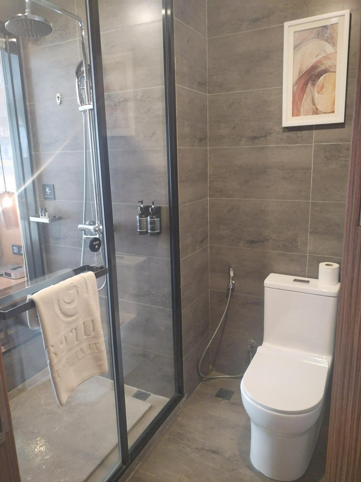 Aurea Central Hotel Phnom Penh Bagian luar foto